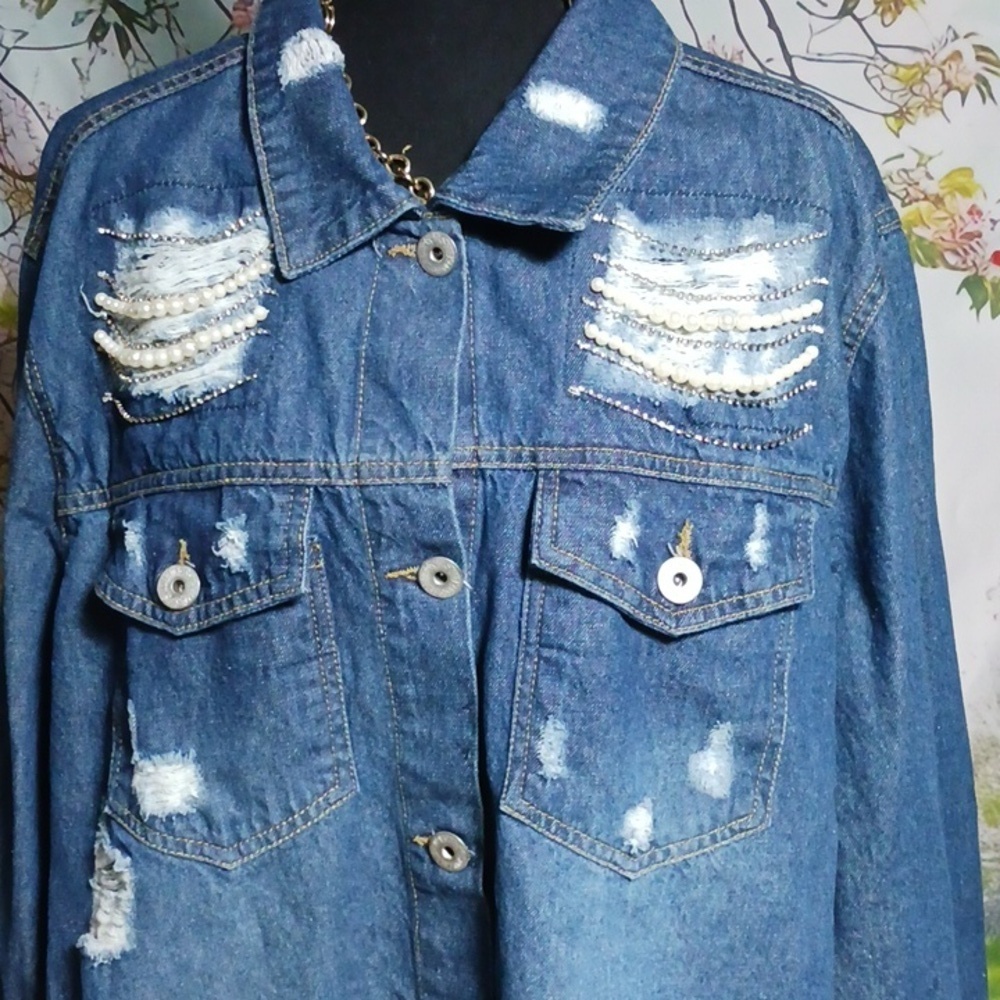 Cato distressed blue Jean jacket with diamonds/ pearls size 26-28 - Picture 2 of 9